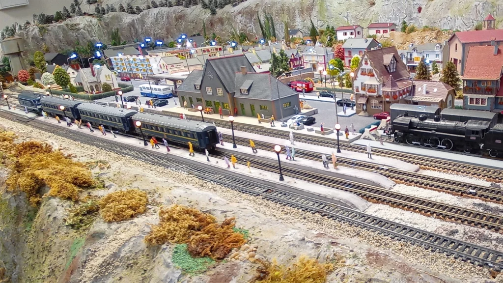 Exposition maquette de la section modélisme ferroviaire du Club Amitié Loisirs de Renan (29)